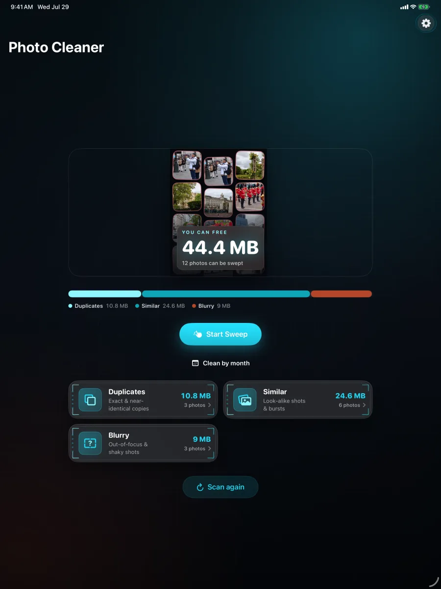 Pixweep: Photo Cleaner — Full-screen on iPad